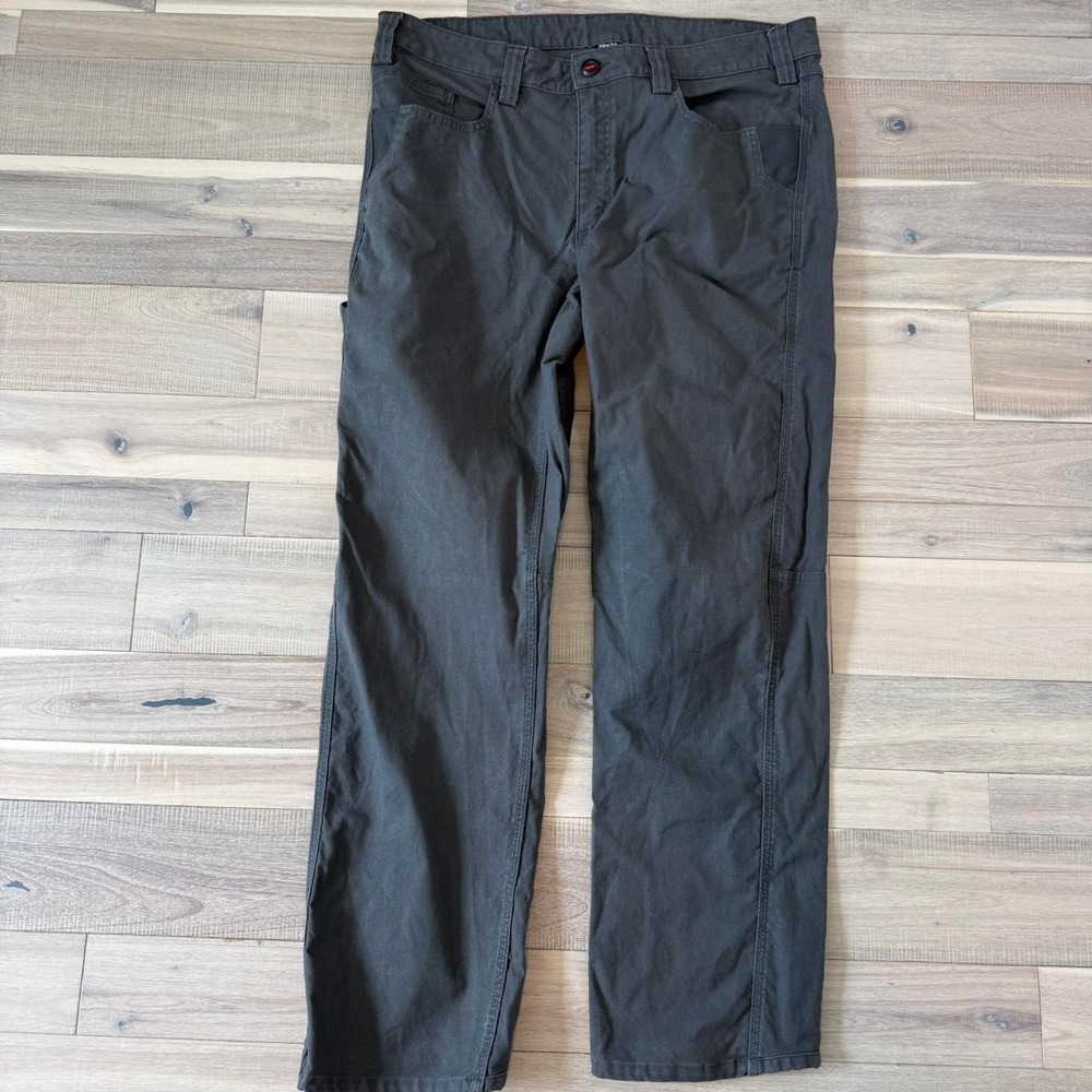 Milwaukee size 38 x 32 Grey straight leg jeans,"